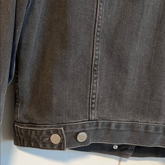 NWOT Michael Kors Black Denim Jean Jacket Faux Fur Collar Removeable, Size M - Picture 8 of 14